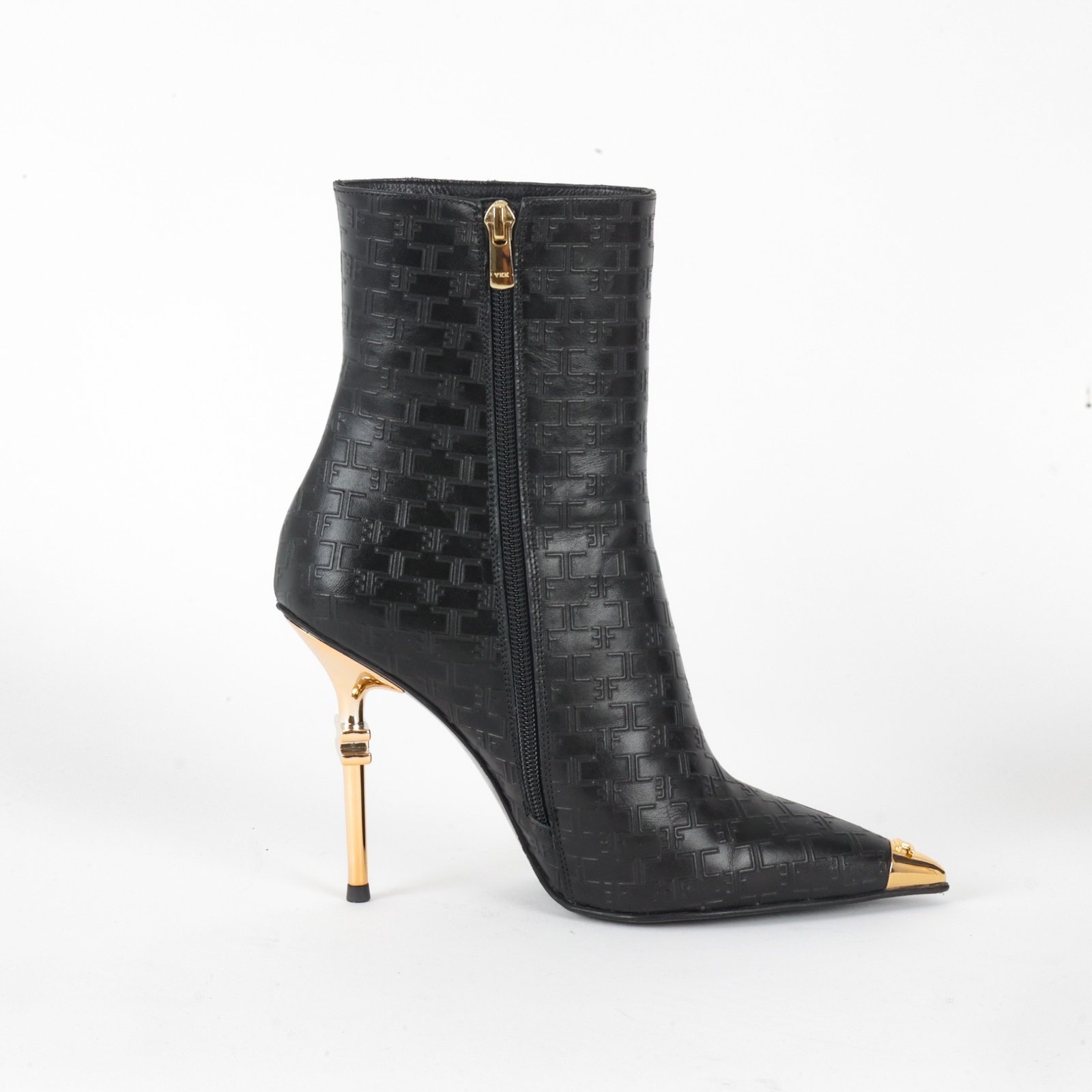 Ženske gležnjarice Aska